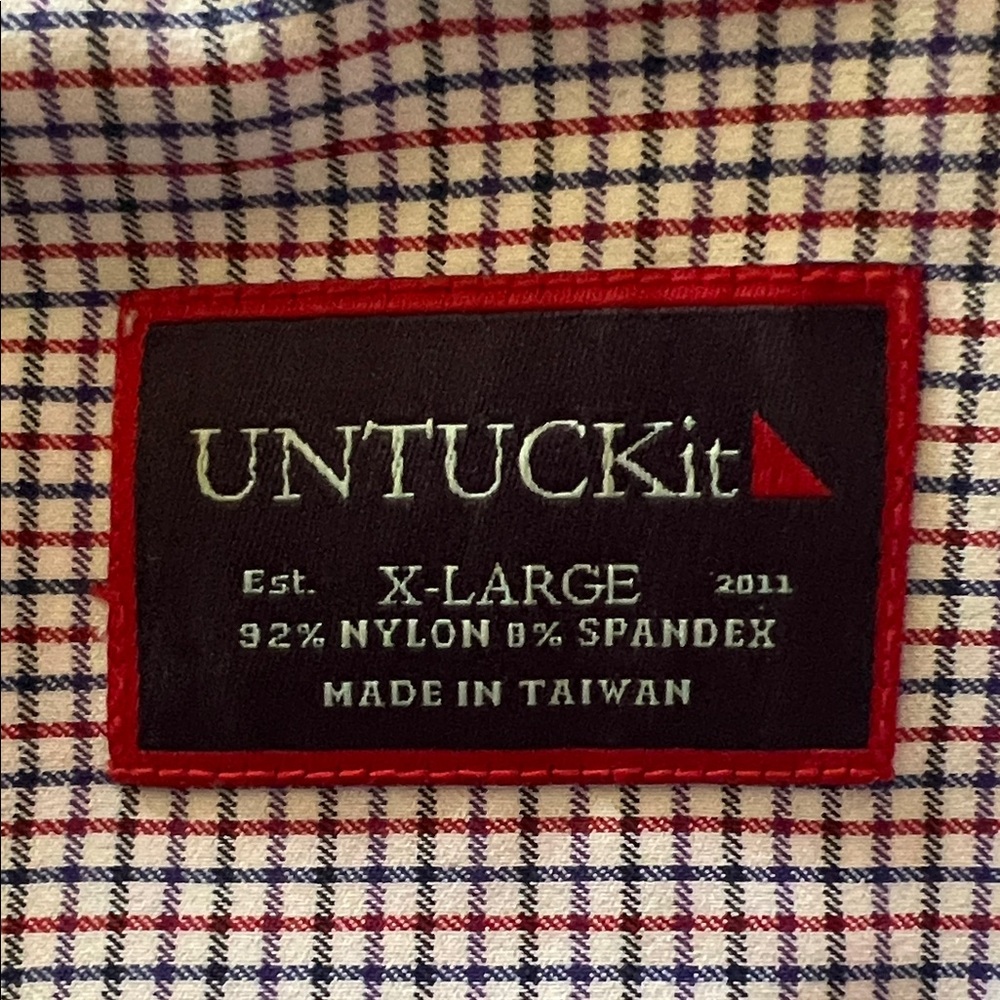 UNTUCKit Red and Blue Checkered Shirt. Extra Large